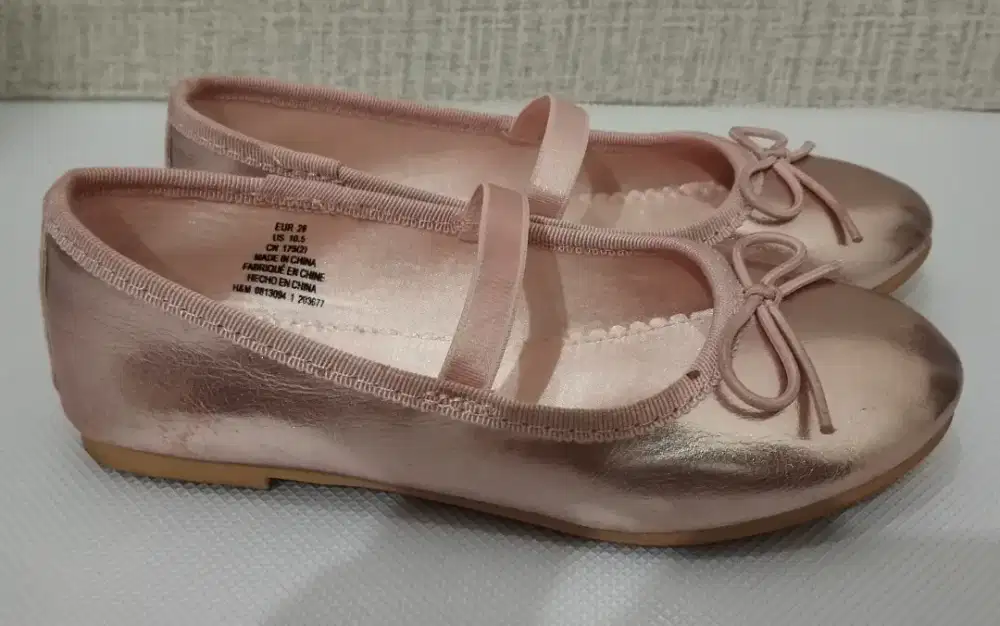 SEPATU H & M ANAK ASLI COCOK UTK PESTA & ACARA ANAK