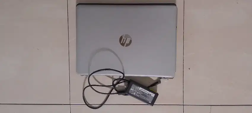 Jual Cepat Laptop HP 14 BS075TU Minus