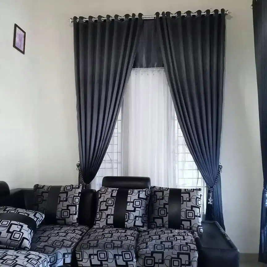 Dijual Gorden Tirai Roller Blind/Roll/Vertical/Vertikal Gordyn Hordeng