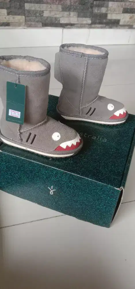 EMU boots Australia ORIGINAL