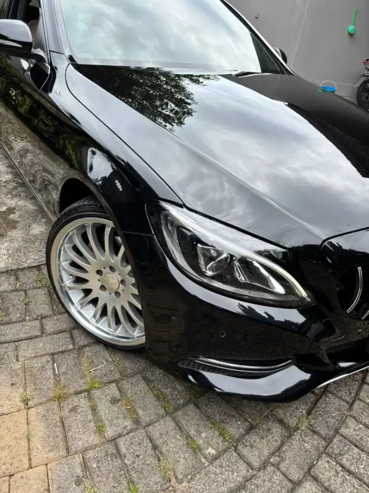 Mercedes benz C200 AT 2.0 (CBU) - AVANTGARDE .