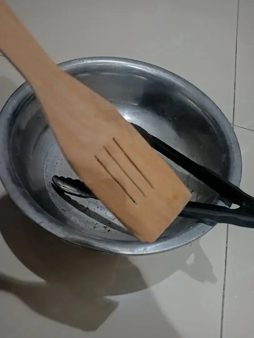 Centong kayu langsing