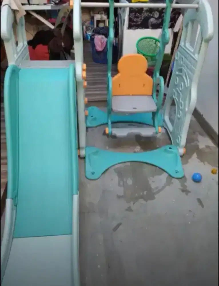 Seluncuran /prosotan anak merek PARKLON Castle 5 in 1 Fun Slide.