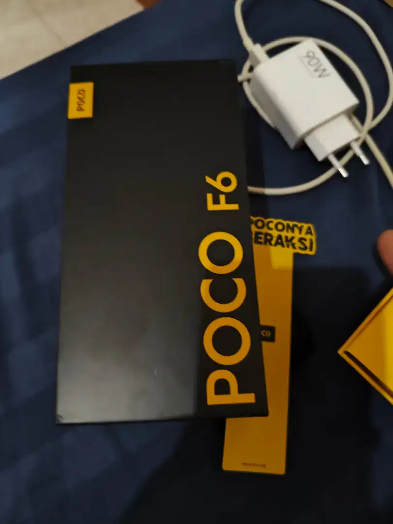 Poco F6 (8GB+256GB)