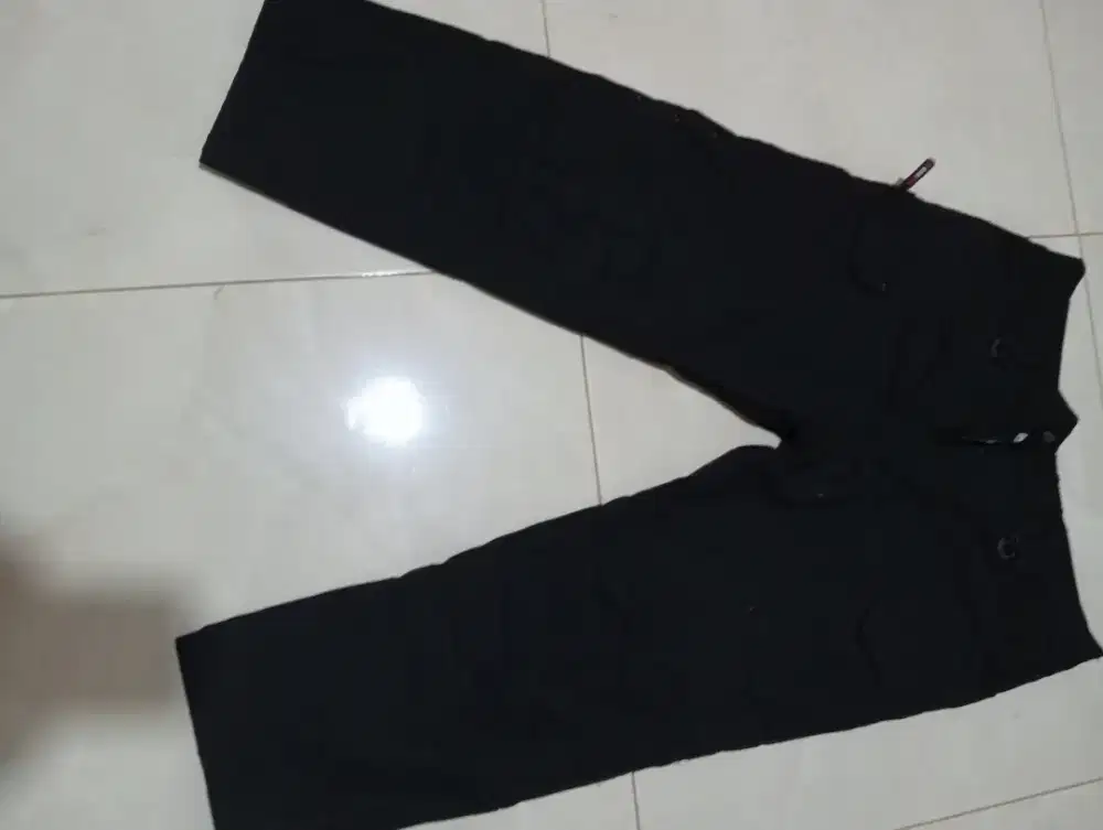 Celana black hawk saku besar