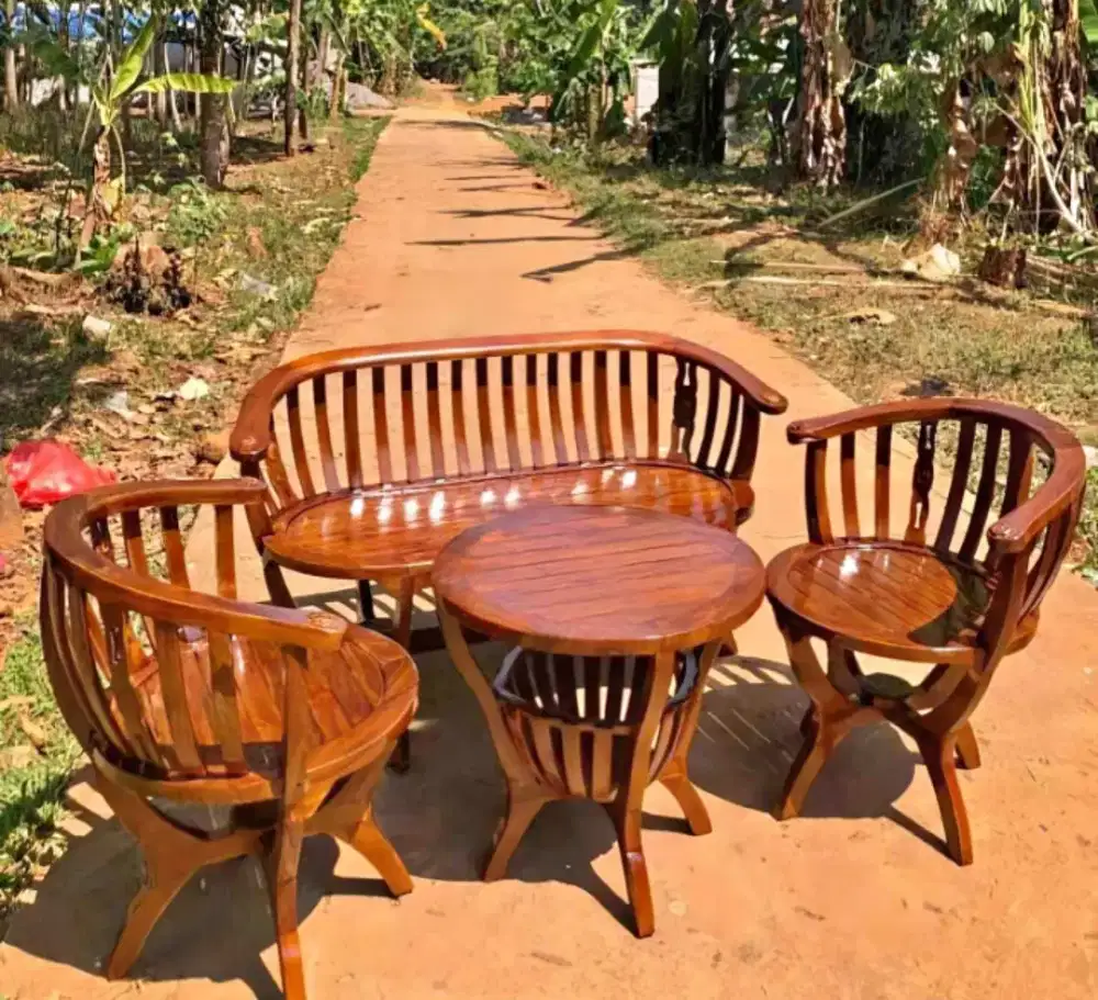 Kursi teras kayu jati