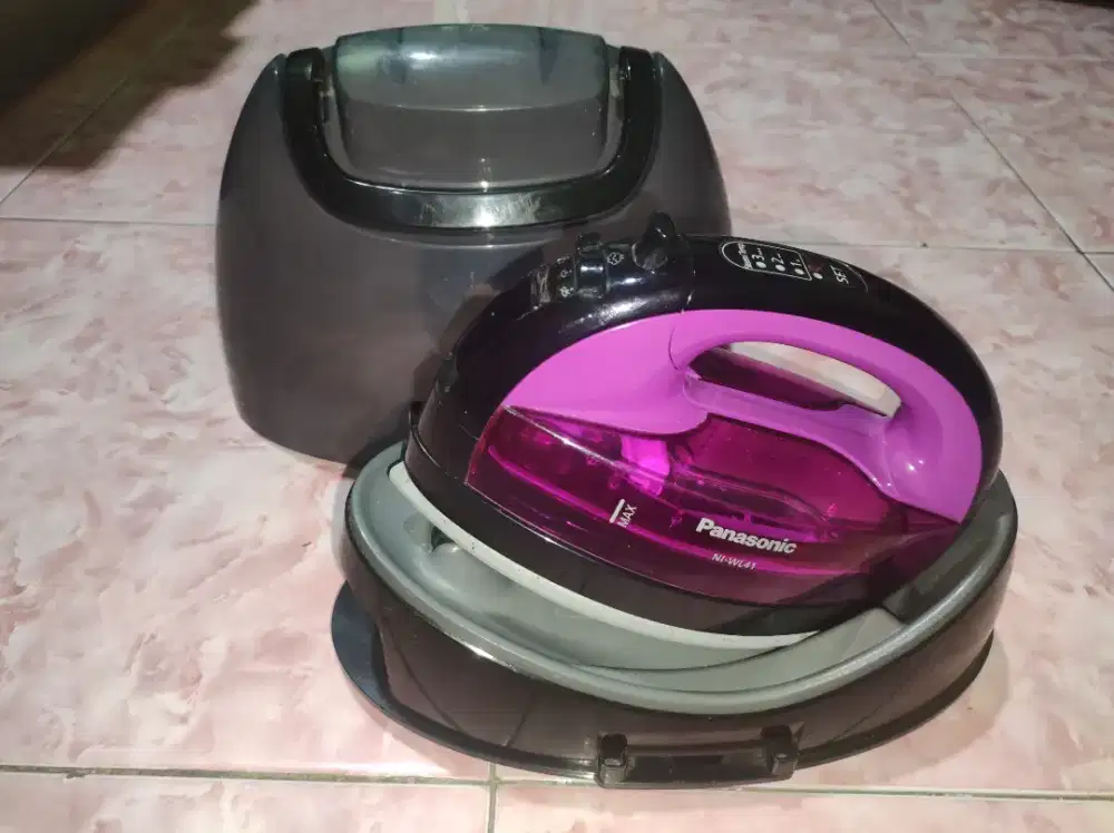 Setrika uap tanpa kabel