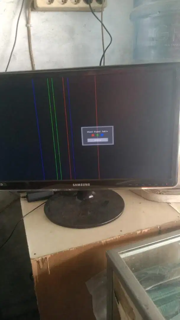 Monitor samsung 24 inc minus