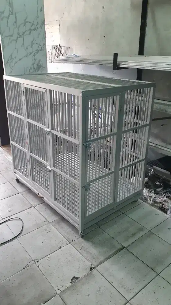 Kandang anjing besar alumunium