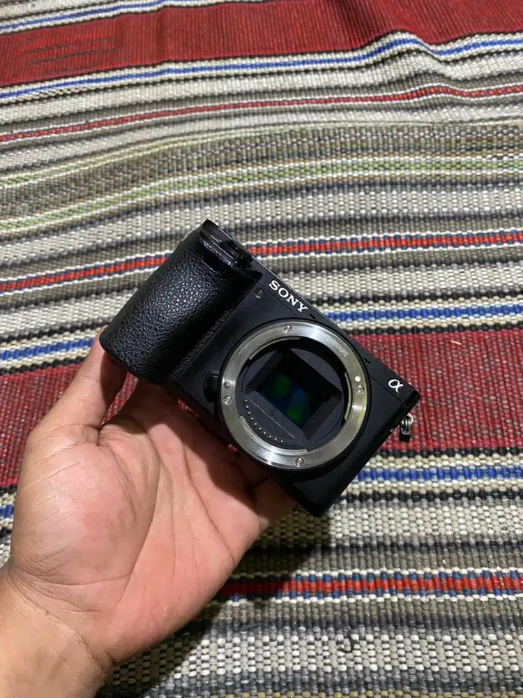 Kamera mirorles sony a6500 SC minim 12xxx body only