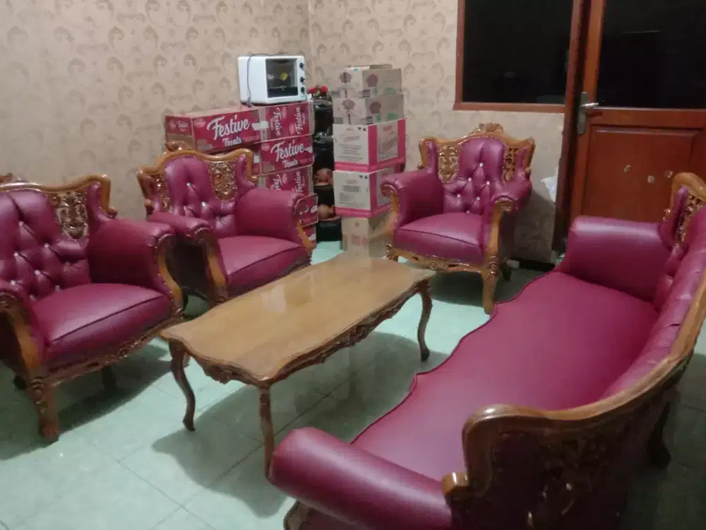 Melayani servis sofa panggilan
