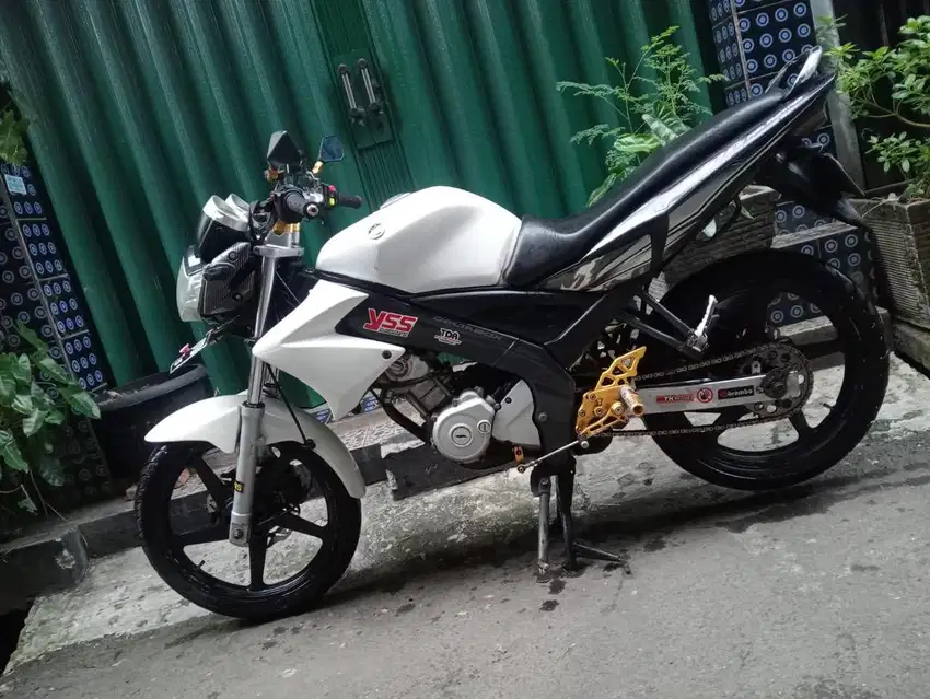 Yamaha vixion 2013 pajak hidup