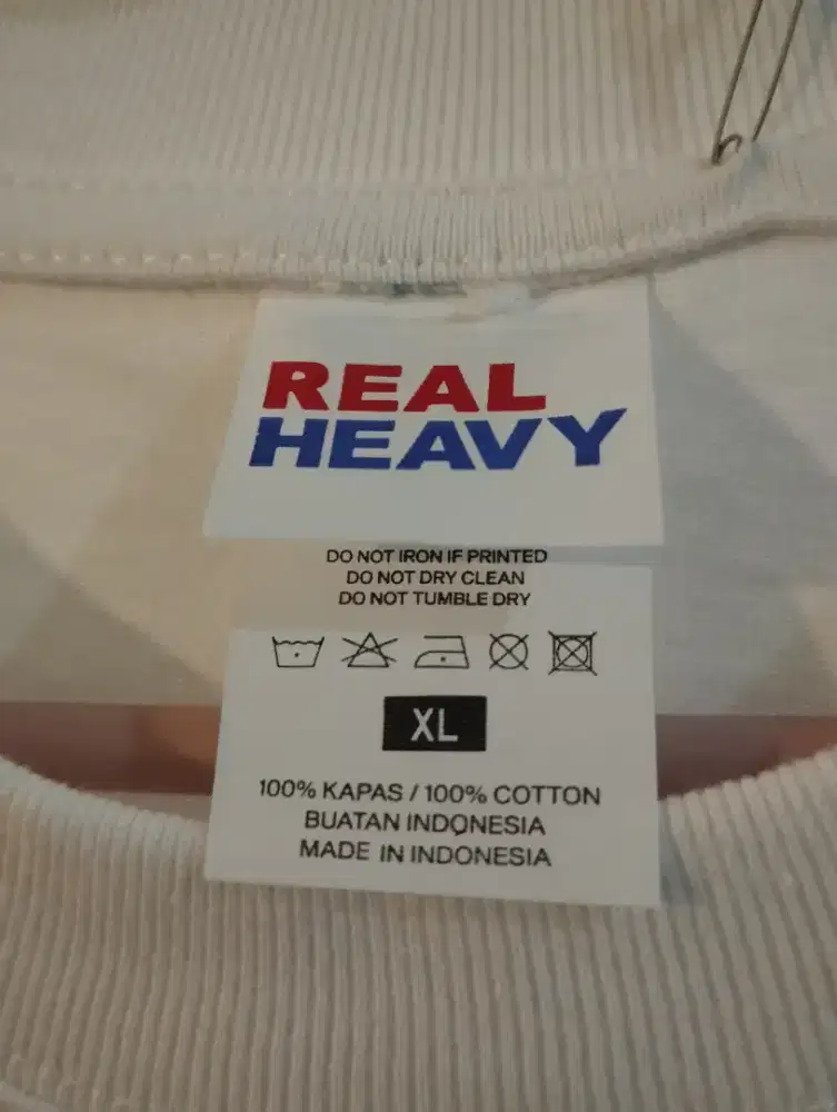 Kaos putih oversize, brand Real heavy, size xl