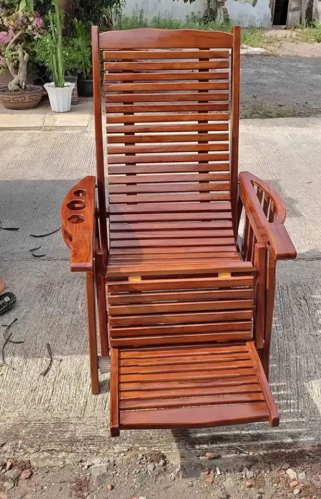 Kursi teras kayu jati perhutani