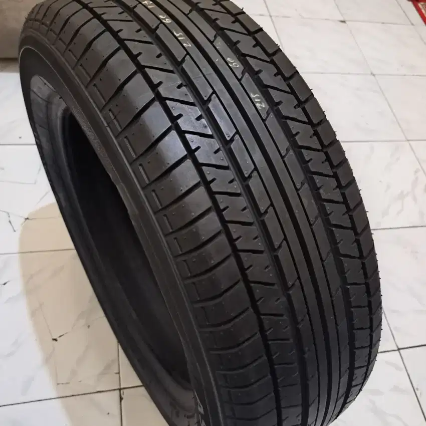 Ban 215 60 r17 yokohama aspec masih like new