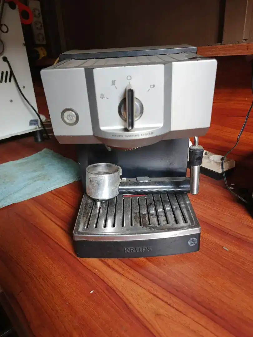 Mesin espresso KRUPS XP5620