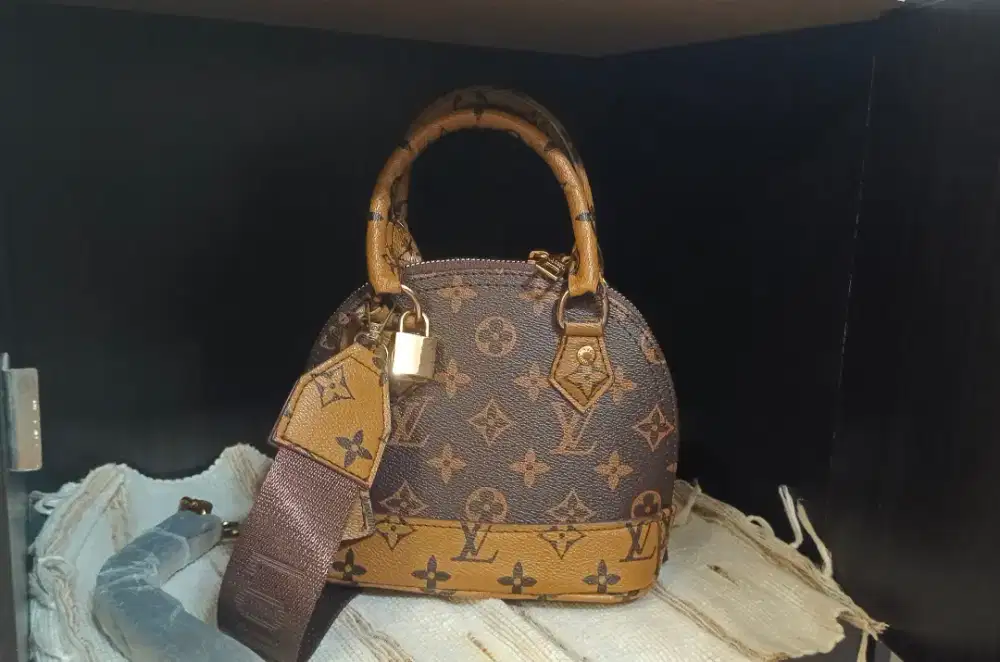 Tas Tangan desain mewah warna coklat