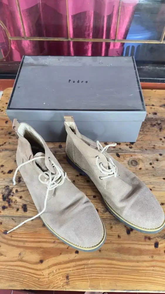 Dijual Sepatu Boots Suede Beige Pedro Size 43