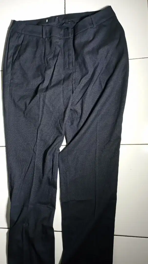 h n m size 38, LP: 49cm,kondisi baru,jual 100k