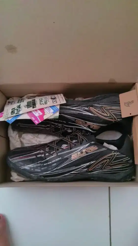 Sepatu Futsal Specs Reacto