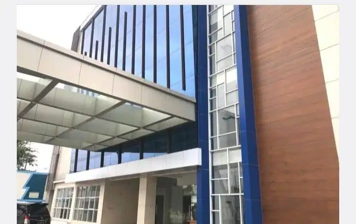Dijual Gedung 6 Lantai Pesanggarahan Lokasi Pinggir Jalan Tol