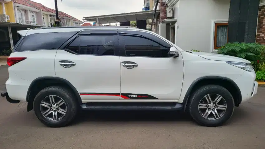 Fortuner Diesel G 2.5 AT UP VRZ Trd an sendiri