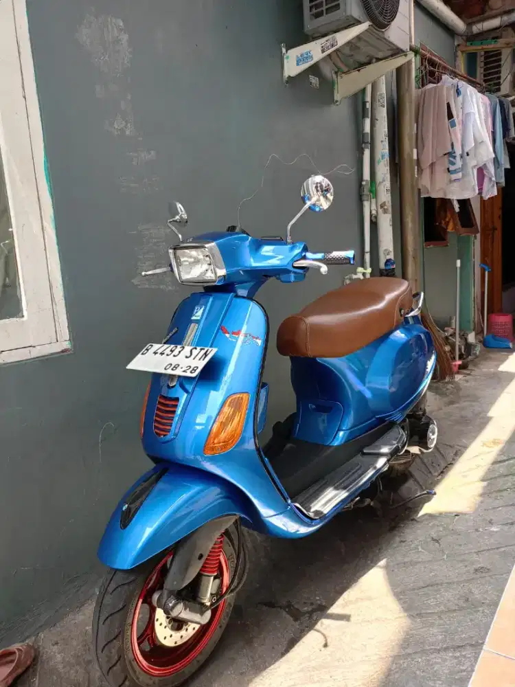 PIAGGIO VESPA S 3V 2015 BIRU