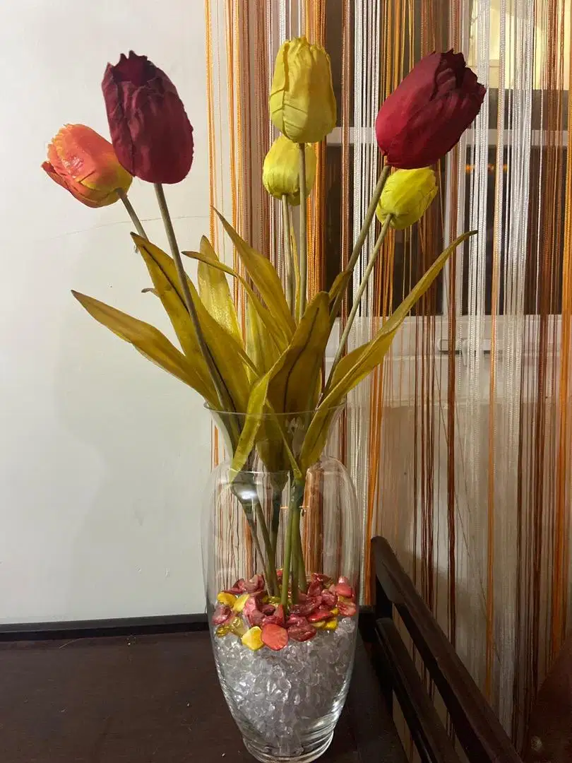 Vas kaca & tulip latex