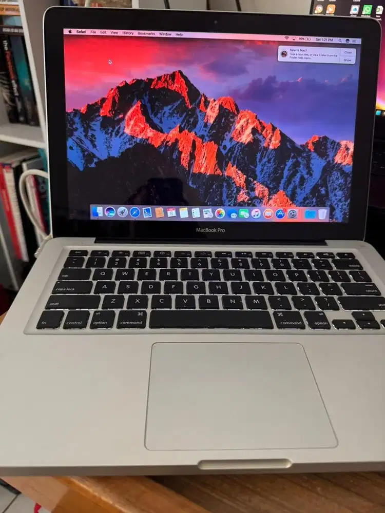 Dijual macbook pro 13 inch 2011