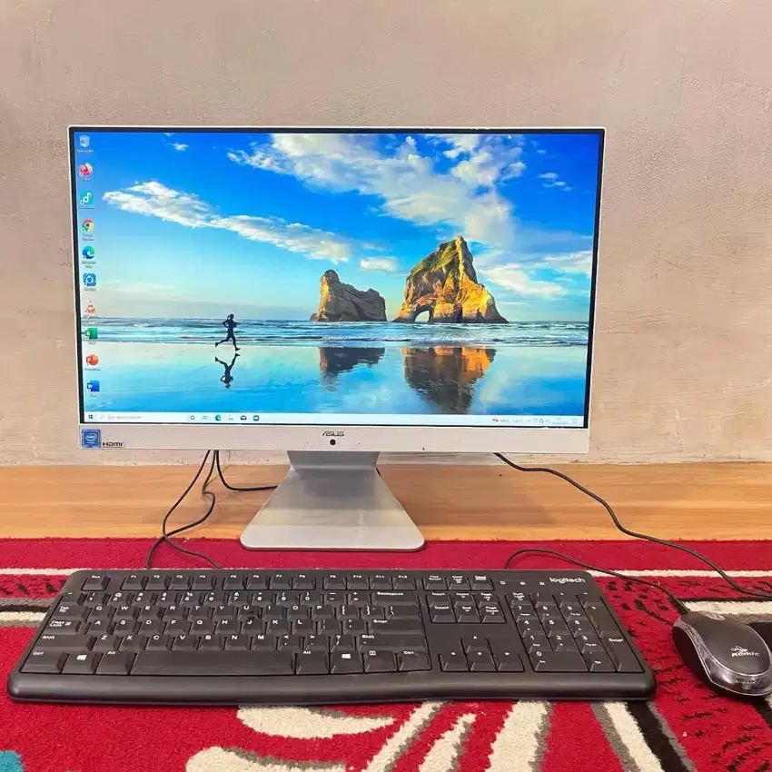 All in One Asus v222GA (second). Celeron J4005. RAM 8 GB. SSD 256 GB.