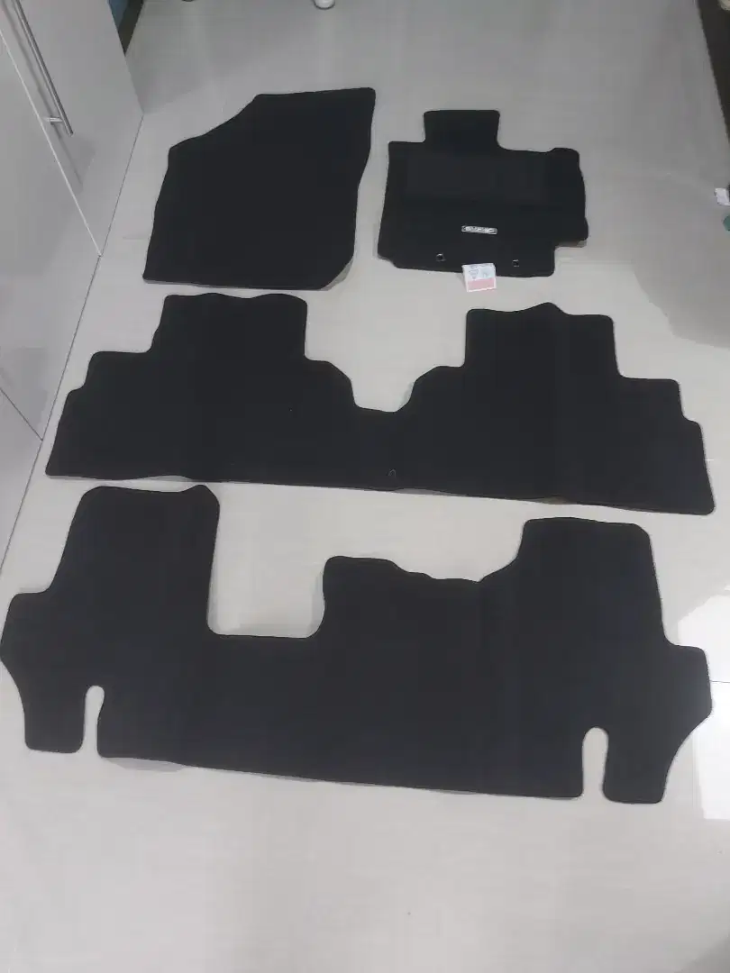 Karpet Original Suzuki XL7 kondisi 100 % baru