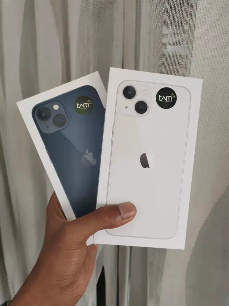 iPhone 13 128GB iBox