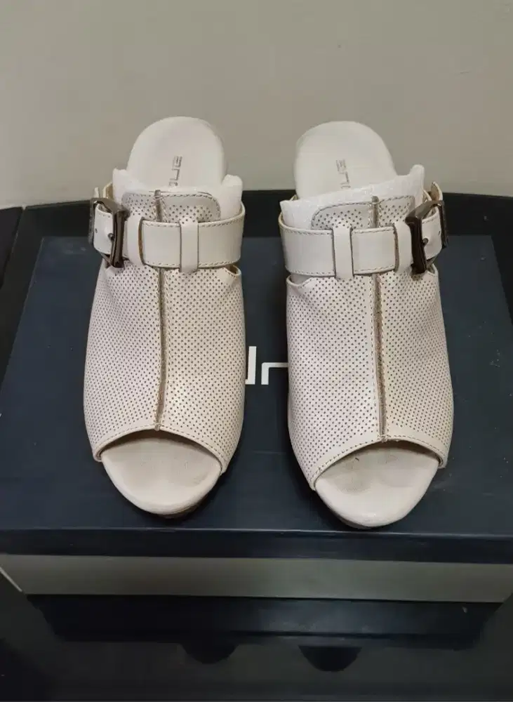 Sandal Andrew cewek ori 100%