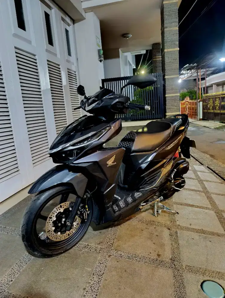 Bissmillah dijual motor Honda Vario LED old 150cc 2017