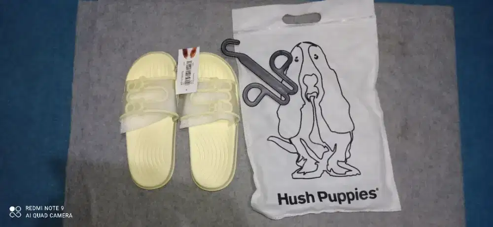 Sandal Santai Wanita