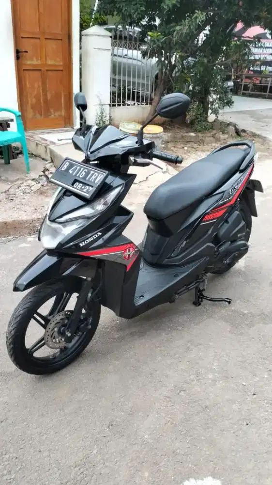 Bissmillah dijual motor Honda beat eco 2017