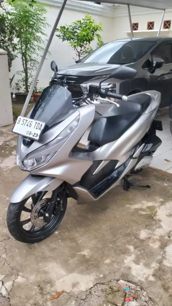 Bissmillah dijual motor Honda PCX 2019 istimewa