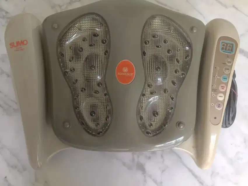 Sumo foot therapy