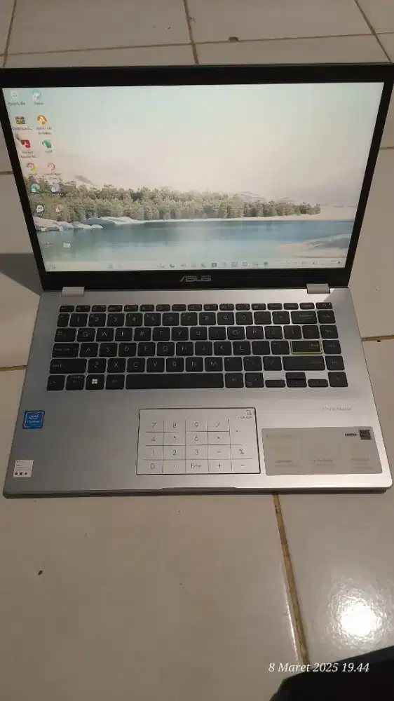 Laptop Asus E410MA Putih