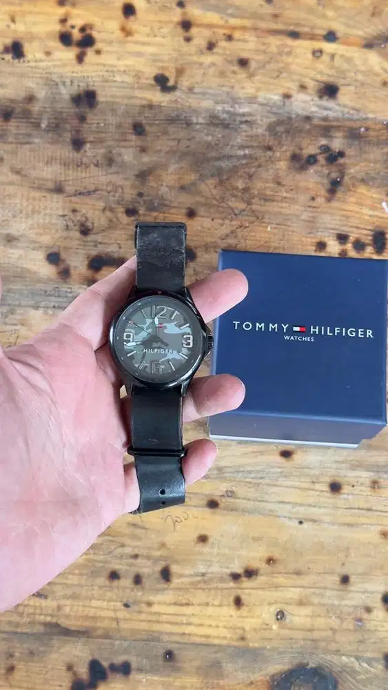 Dijual Jam Tangan Tommy Hilfinger Army