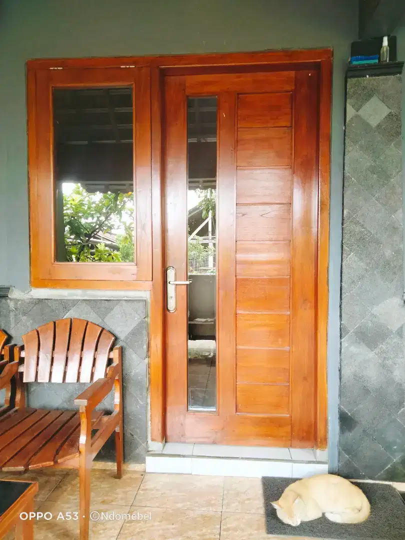 Pintu kusen jendela