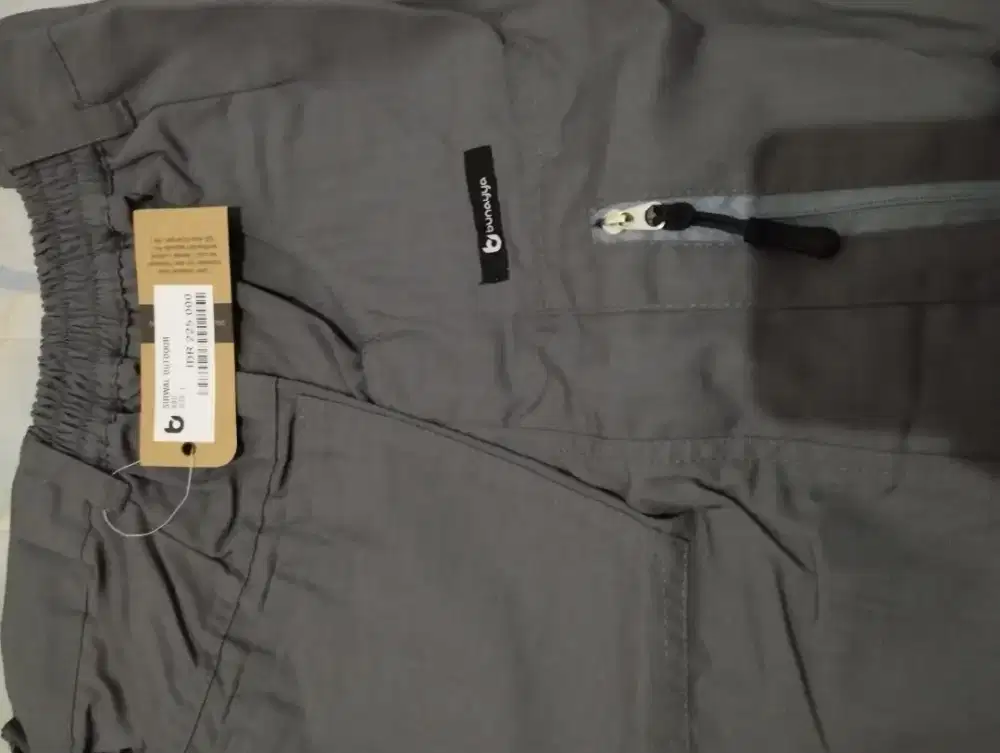 Celana sirwal outdor Abu baru merk bunayya ukuran L pinggang melar