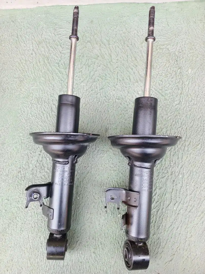DI JUAL SOCKBREAKER ABSORBER DEPAN TOYOTA KIJANG INOVA REBORN ASLI