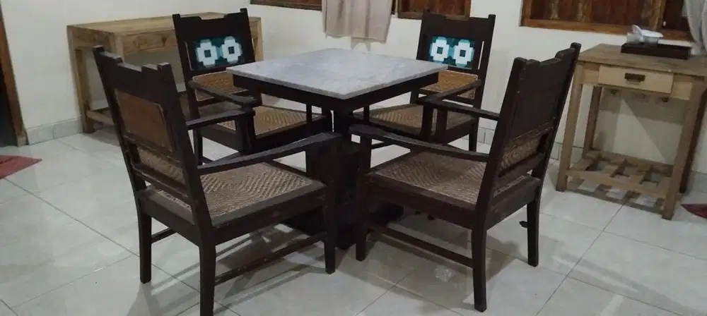 Meja kursi set Kanjeng