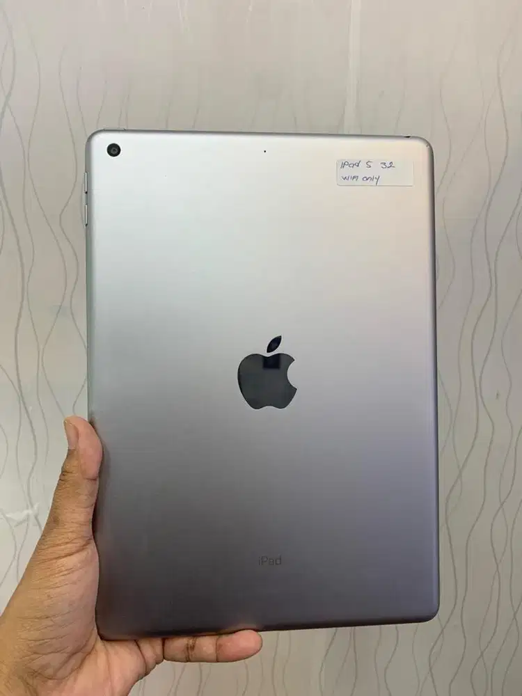 ipad 5 32 gb wifi only minus bok