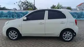 Nissan March 2015 Bensin