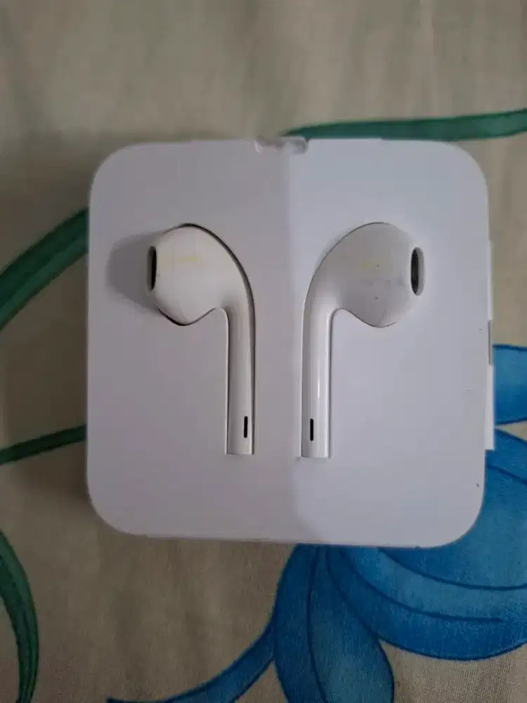 Henset iphone colokan lightning original