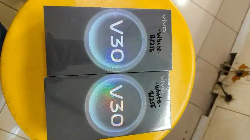 VIVO V30 8/256 & 12/512BARU