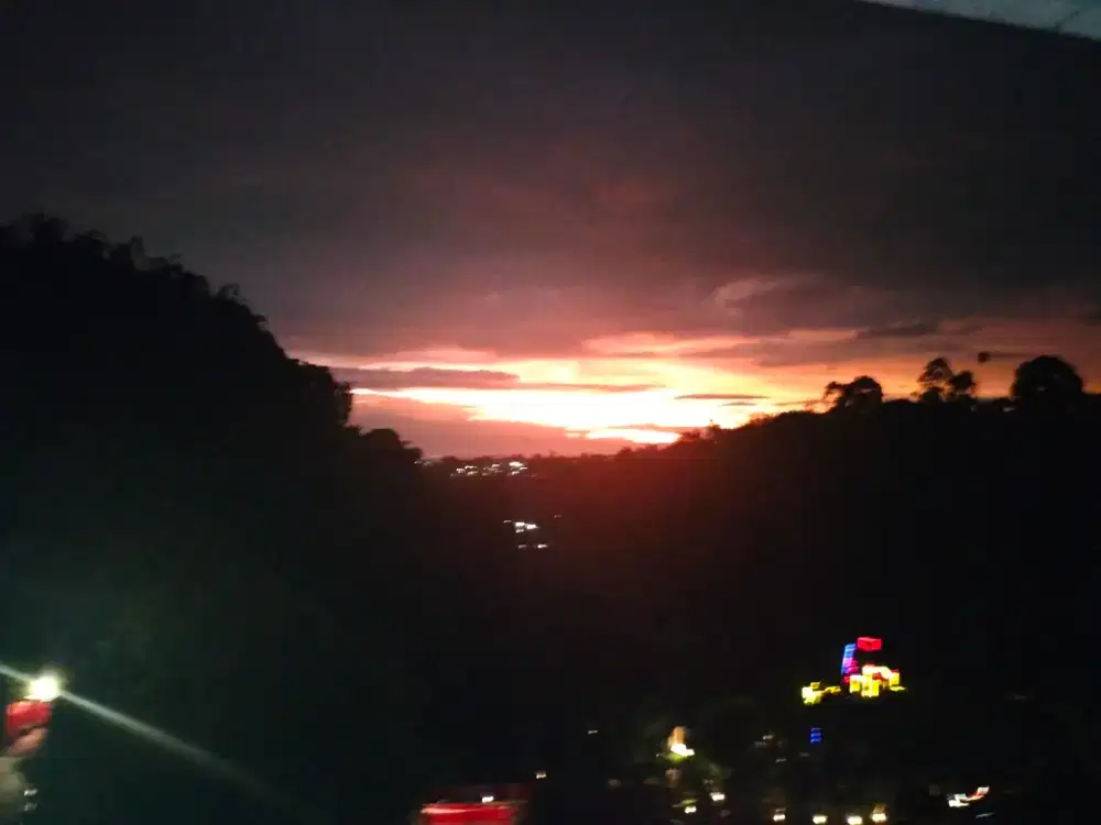 Butuh secepatnya perempuan usia 20-30 untuk live streaming & packing