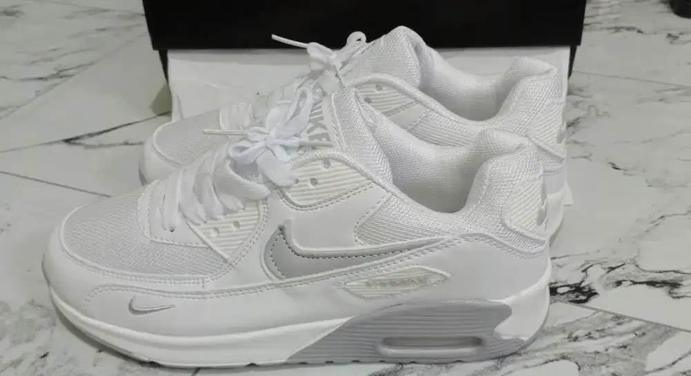 Nike Air Max 90